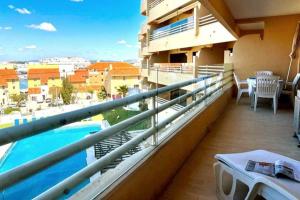 Marina Mar by FHR piscina, parking