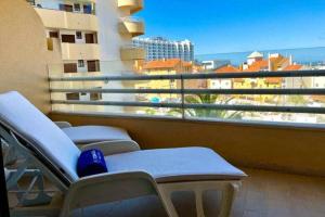 Marina Mar by FHR piscina, parking