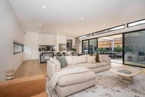 Lexicon House with Pool in Blairgowrie