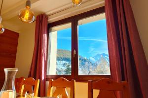Chalets Chalet Alpina : photos des chambres