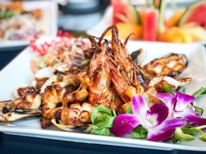 Cat Ba Paradise Hotel - Sky Bar & Massage