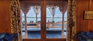 Lily Of The World Houseboat