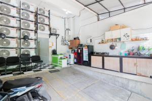 RedDoorz At Stariez Kemang