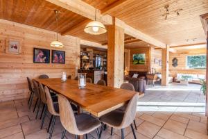 Chalets chalet les ecureuils : photos des chambres