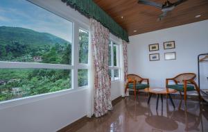 Summit Bougainvillea Tea Resort