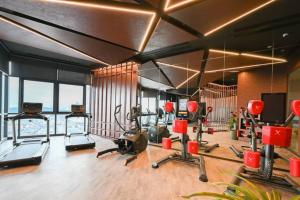 Modern Luxury EDGE 1 Bedroom Seaview Condo