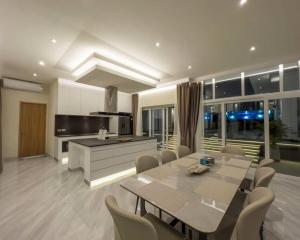 Pool Villa Pattaya H529