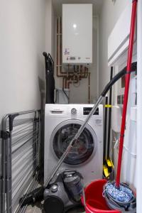 Central Reading Designer Studio CHRL F15