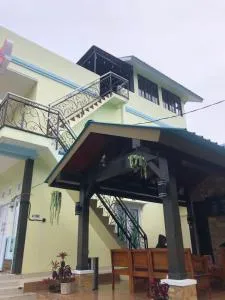 De Honey Monny Villa - 谏义里