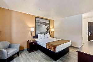 Queen Room room in SureStay Hotel By Best Western Twin Falls