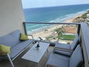 Luxury Sea View Apartment - 卡法萨巴