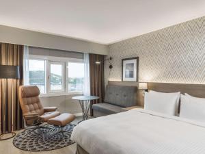 Premium Room with Panoramic City View room in Radisson Blu Plaza Hotel Oslo
