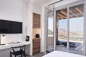 Superior Room with Jet Tub – Sea View room in Mykonos Euphoria