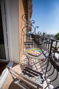 Hotels The Originals Boutique, Hotel Cassitel, Cassis : Chambre Double Supérieure avec Balcon - Vue sur Mer/Port