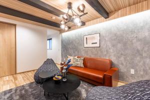 Bijou Suites Applause