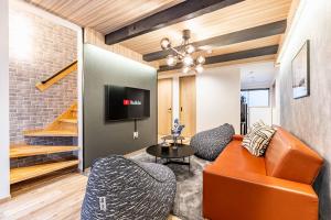 Bijou Suites Applause