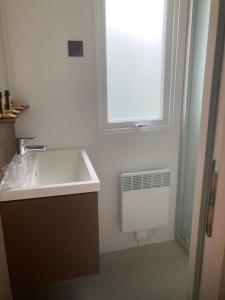 Complexes hoteliers Club Vacances Bleues Domaine de Chateau Laval : Mobile Home Standard