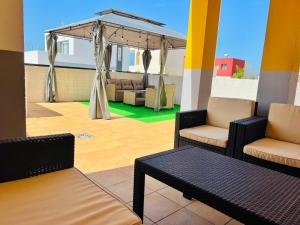 Ground-Floor 1 bedroom condoPool &Wifi Costa Adeje