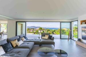Villa Palma Giens - Vue Mer Panoramique -Piscine Chauffée Mai à Septembre- 4 chambres -Garage