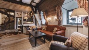 Luxury Three-Bedroom Apartment room in Ansitz Felsenheim