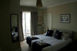 Royal London Yacht Club