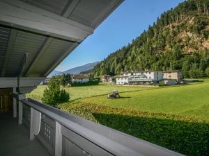 Apartment Der Pinsler by Interhome