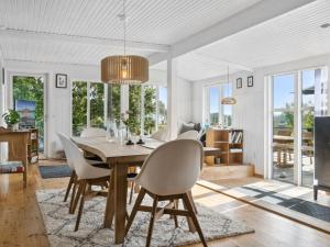Holiday Home Leif - 400m from the sea by Interhome