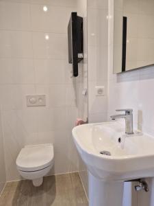 Hotels Hotel Patricia - Strasbourg Hyper Centre : photos des chambres