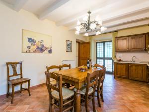 Holiday Home Rosa-Margherita-Lavanda-Ginestra-Gelsomi by Interhome