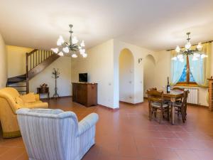 Holiday Home Rosa-Margherita-Lavanda-Ginestra-Gelsomi by Interhome