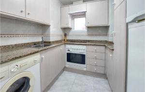 Stunning Apartment In Oropesa Del Mar