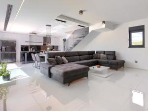 Villa Black&White by Interhome