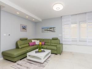 Holiday Home Nika by Interhome