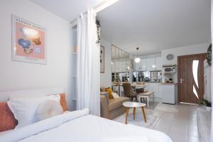 Cozy Studio - Your Home Away From Home by Flat Mаnager