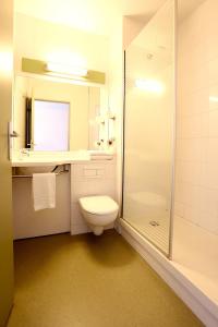 Hotels Ibis Budget Toulon Centre : photos des chambres