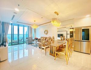 Landmark 81 - AirBnb