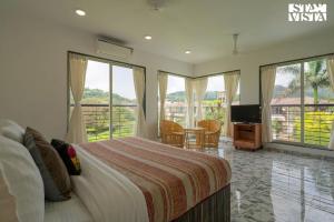 StayVistas Monarch Villa - Terrace Retreat with Pool and Gazebo Bliss