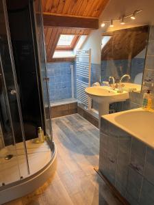 Sejours chez l'habitant Chalet d’Ax Pyrenees : photos des chambres