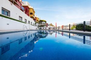 Sea view and 350m to the beach