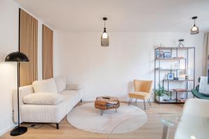 Neues Design-Apartment, Altstadt, Business&Ferien, Küche, Netflix