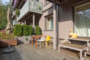 Stylish 2-Bedroom With Large Terrace, Near Forest Park & Beach, Child-Friendly Location