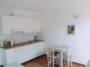 Studio mit Balkon