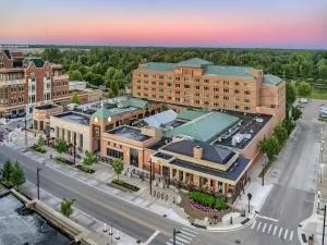 The H Hotel - Birch Run