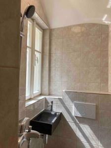 Studio in gothic house, 50m to the Old Town Square