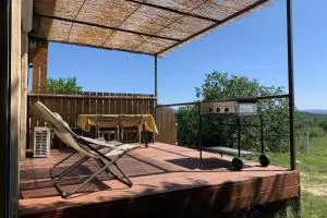 Appartement dans ancien mas rénové avec piscine partagée ouverte de 9h30 à 11h30 et de 16h30 à 18h30 - Bessas