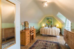 Tapnell Manor At Tapnell Farm