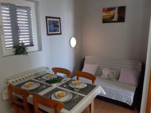 Guesthouse Brodarica (3814)