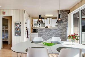 Nice Cottage In Quiet Surroundings Near The Beach