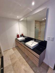 Hermoso apartamento por Andares con AC