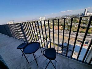 Hermoso apartamento por Andares con AC